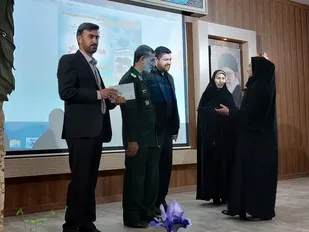 محفل شعر صدای پای قلم در استان کرمانشاه برگزار شد