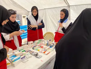 خدمت&zwnj;رسانی گسترده هلال&zwnj;احمر در مناطق کم&zwnj;برخوردار قزوین/ اجرای مجموعه برنامه&zwnj;های &laquo;هلال در محله&raquo; در اقبالیه