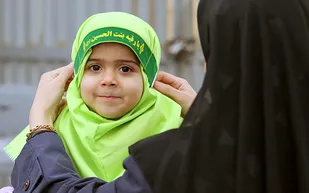به معلم کلاس حجابم هر روز سلام می دهم