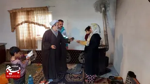 سرکشی از خانواده&zwnj;های نیازمند در شهر امام زاده عبدالله آمل