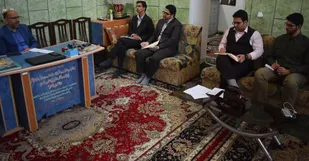 یک دانشجو نباید به غیر از مسائل درسی و مرتبط با معلمی&zwnj;اش دغدغه&zwnj;ای داشته باشد