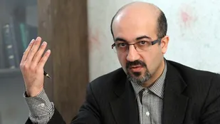 شهرداران مناطق ۲ و ۸ در اختیار دستگاه قضائی هستند/ برخورد با فساد باید بدون تبعیض باشد