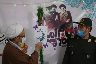 نواخته شدن زنگ انقلاب در مدارس شهرستان محلات