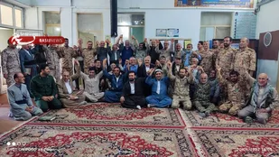 دیدار پیشکسوتان عرصه جهاد و شهادت کُرد و لر با فرمانده تیپ ۴۸ در مناطق مرزی +( تصاویر)