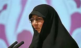 بازماندگان از مسیر انقلاب عقب نشینی های خود را به ملت تسرّی ندهند.