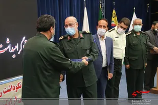 آیین نکوداشت رزمندگان و فعالین دانشنامه دفاع مقدس استان مرکزی