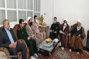 خانواده&zwnj;های شهدا سند افتخار ملت ایران هستند