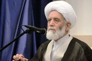 خودشناسی باید در اولویت کارهای انسان باشد