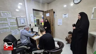 راه&zwnj;اندازی میز خدمت سلامت به مناسبت هفته دفاع مقدس