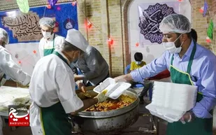 اطعام مردم ۲۰ روستا و ۱۲ محله کم&zwnj;برخوردار شهرستان لردگان در ایام عید غدیر
