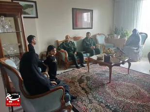 دیدار فرمانده سپاه امام حسن مجتبی(ع) استان البرز با دو سرباز متاهل استان +تصاویر