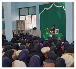 نشست بصیرتی به مناسبت ۹دی در مدرسه دخترانه متوسطه عشایری کهنوج؛