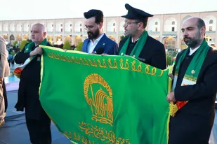 یا رضا رضا گویان ، جان فدای ایرانیم
