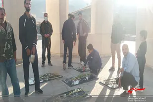 تجدید میثاق بسیجیان پایگاه شهید یوسفی نهاوند با شهدای گمنام در تپه ابوذر