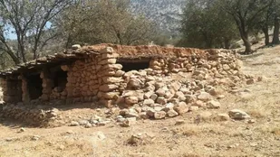 جمع آوری کامل مدارس سنگی خوزستان تا سه سال آینده