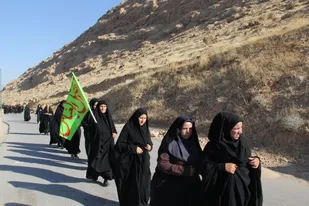 همایش پیاده&zwnj;روی خواهران بسیجی بخش گل&zwnj;تپه برگزار شد