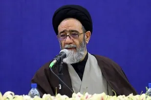 همه افراد و شخصیت ها مسئولان اجرایی را کمک کنند