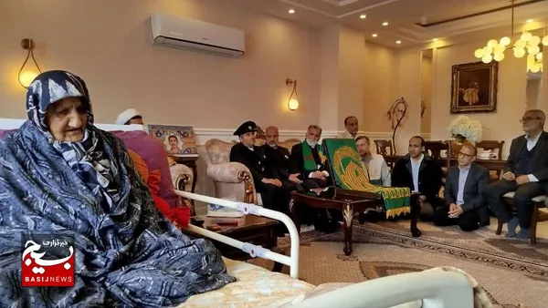 کاروان &laquo;زیرسایه خورشید &raquo;