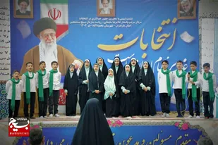 تصاویر/ همایش شکوه حضور و بصیرت در مصلی شهرستان محمودآباد