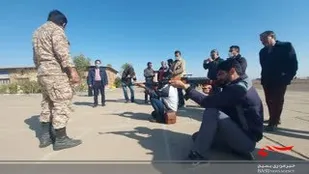 حضور پزشکان و پرستاران بسیجی قم در میدان تیر