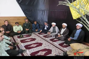 دیدار بسیجیان و پاسداران با امام جمعه ملایر