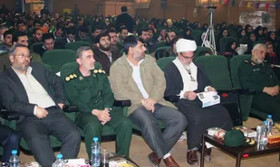 بصیرت انقلابی و پیروی ولی&zwnj;فقیه یکی از مسائل مهم و حیاتی جهان اسلام
