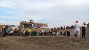 قهرمانی صالح‌آباد در نخستین دوره کشتی ساحلی یادواره شهدای پهلوان