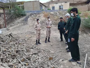جلسه جانشین قرارگاه مهارت آموزی کارکنان وظیفه سپاه در خوزستان با فرمانده قرارگاه منطقه ای کربلا