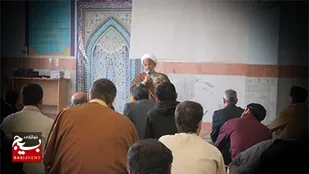 با ایمان، عمل صالح، بندگى خدا و اخلاق نیکو راه سعادت انسان طی می شود