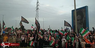 سرود سلام فرمانده توسط &laquo;امیدهای امام&raquo; در قم طنین&zwnj;انداز شد