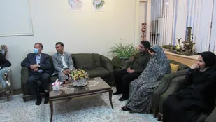 تجلیل از خانواده معظم شهدای اصناف شهرکرد