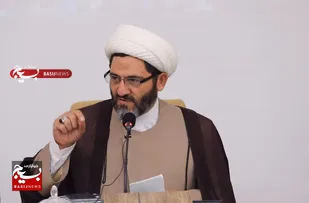 هفته دفاع مقدس تجلی غیرت ملت ایران است