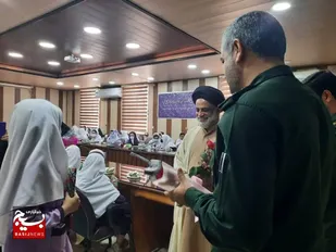 دیدار صمیمی نوگلان دبستان یاس فرهنگیان از سپاه خرمشهر