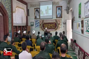 برگزاری کارگاه آموزشی اهمیت فرزندآوری و بحران&zwnj;های پیری جمعیت در سپاه ناحیه تویسرکان