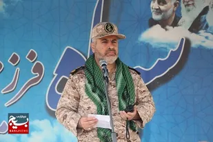 35 پک جهیزیه به زوج های نیازمند شهرستان فلاورجان اهداء گردید.