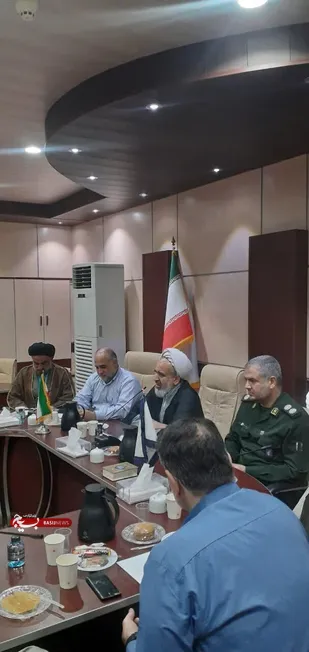 سخنرانی مسئول  نمایندگی ولی فقیه در سپاه حضرت ولیعصر(عج) در جمع اساتید و کارکنان دانشگاه علوم و فنون دریایی خرمشهر