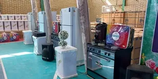 اهدا ۳۰۰ سری جهیزیه به زوج&zwnj;های جوان توسط دریادلان سپاه در بندرلنگه