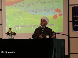 خودسازی، رمز موفقیت حضرت امام خمینی(ره) بود