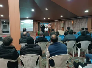 برنامه فرهنگی و روشنگری سیاسی با موضوع جنگ ترکیبی