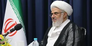 علمای اهل سنت با هوشیاری فتنه دشمنان را خنثی کردند