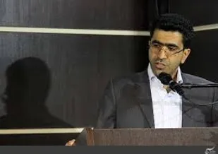 دانشجویان بسیجی راهگشایی متین و منطقی برای مسئولان باشند