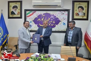 کمیته امداد در حوزه جهاد امیدآفرینی و جهاد خدمت رسانی در زمان ایجاد یاس و ناامیدی از طرف دشمن در افراد جامعه کار&zwnj;های مؤثری انجام داد