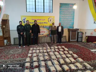 تهیه و توزیع ۸۰۰ پرس افطاری به همت جهادگران بسیجی شاهرود+ تصاویر