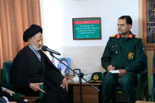 سپاه پاسداران انقلاب اسلامی وظیفه پاسداری از انقلاب را بر عهده دارد