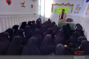 برگزاری نشست سبک زندگی اسلامی در مدرسه فروغ شهرستان سیب و سوران