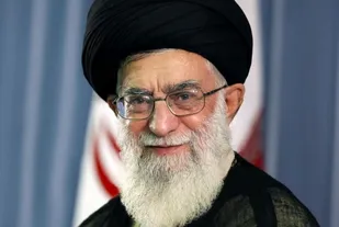 موافقت امام خامنه&zwnj;ای با عفو و تخفیف مجازات تعدادی از محکومان