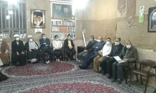 گردهمایی مسئولین و موثرین شهر رویان در راستای اشاعه فرهنگ ایثار و شهادت