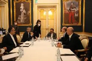 دیدار باقری و &laquo;انریکه مورا&raquo; در هتل کوبورگ وین