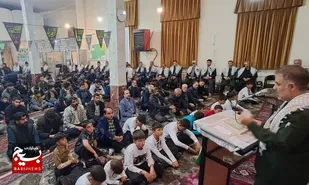 خون شهدا از صدر اسلام تاکنون مسیر اسلام را بیمه کرده است