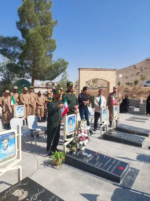حضور مسئولان سپاه استان و دهاقان در مراسم یاد شهید امیرعباس نادری